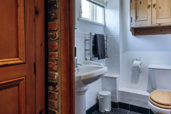 Large Peak District Luxury Cottages sleep 10 to 16