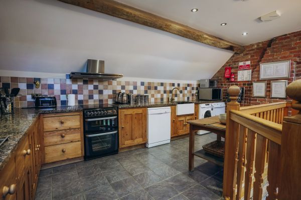 Large Peak District Luxury Cottages sleep 10 to 16