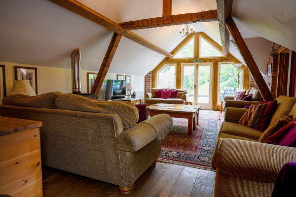 Large Peak District Luxury Cottages sleep 10 to 16