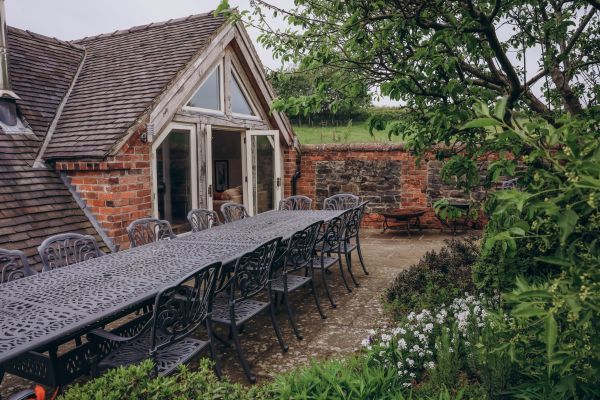 Large Peak District Luxury Cottages sleep 10 to 16