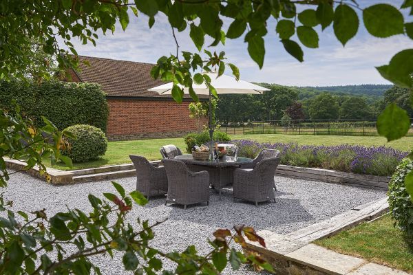 Sleeps 7+1, 5* Gold, Lovely clean Cottage in rural location with shared games room 
