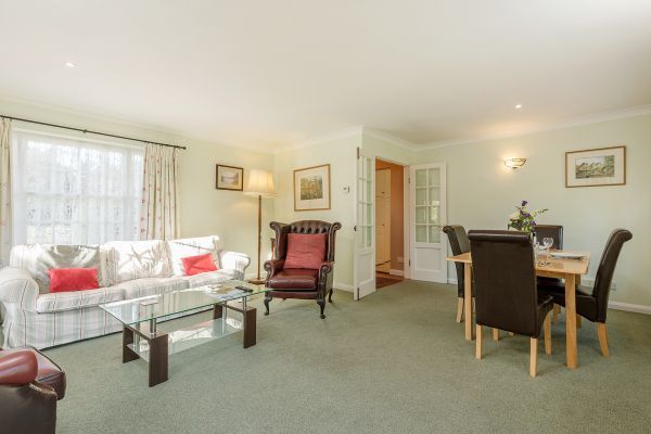 Living/dining room