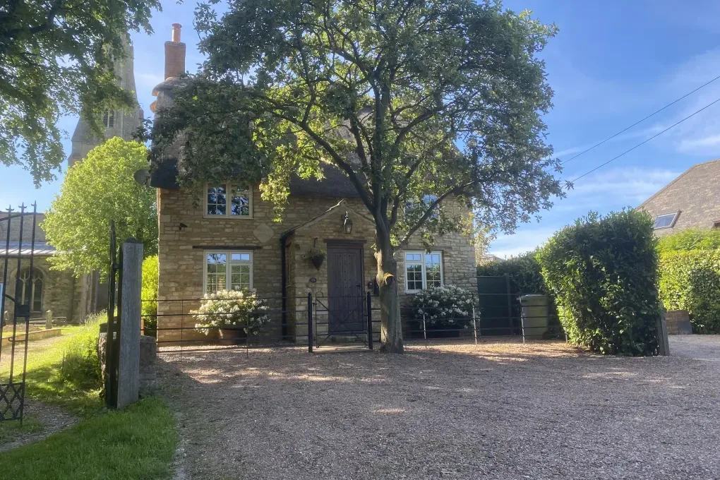 Victory cottage