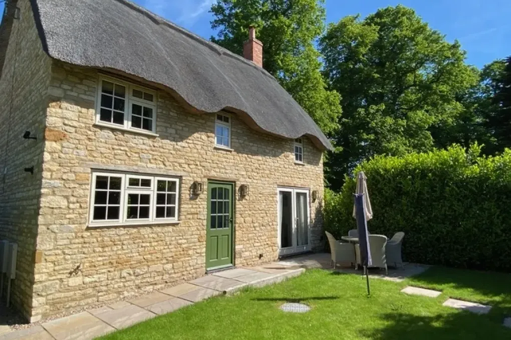 Victory cottage