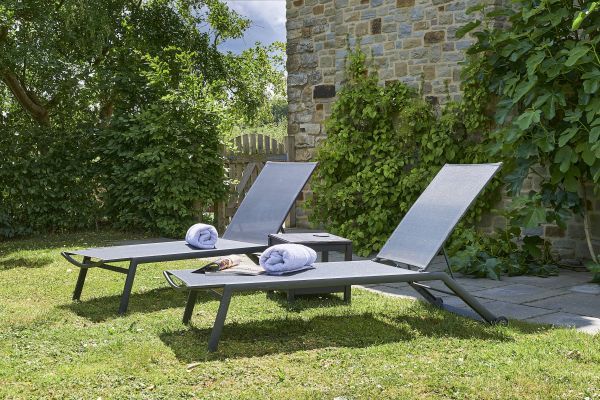 Sleeps 2, Romantic, Modern, Luxurious Cottage with garden, WiFi and Amazing Views