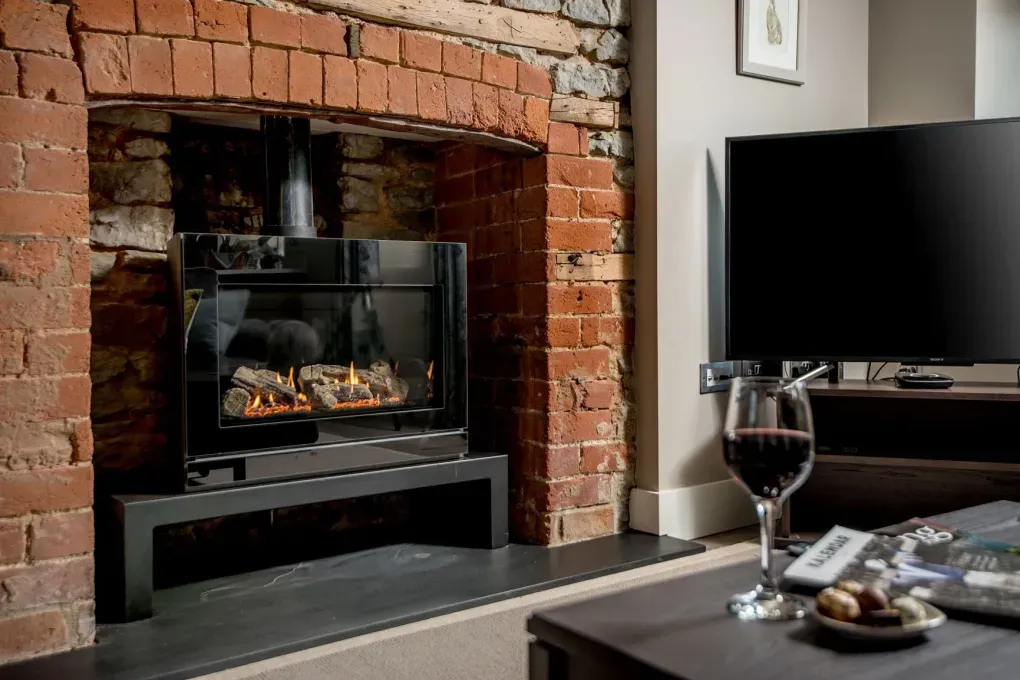 Sleeps 2 Romantic Retreat Stone Cottage with Amazing Views
