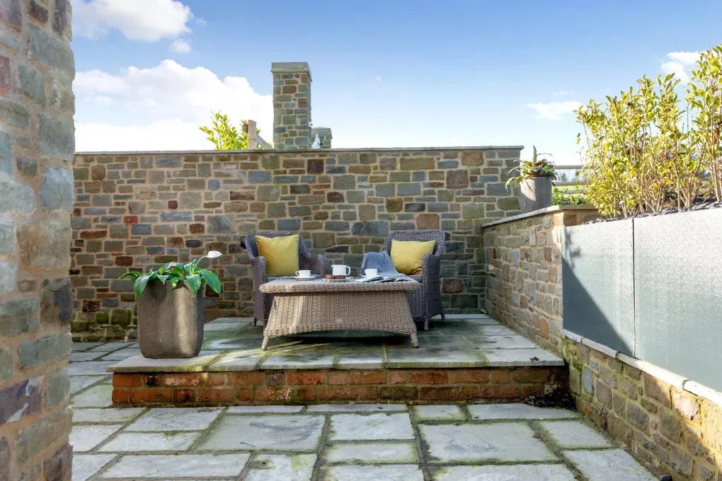 Sleeps 2 Romantic Retreat Stone Cottage with Amazing Views