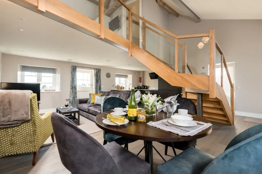 Sleeps 2 Romantic Retreat Stone Cottage with Amazing Views
