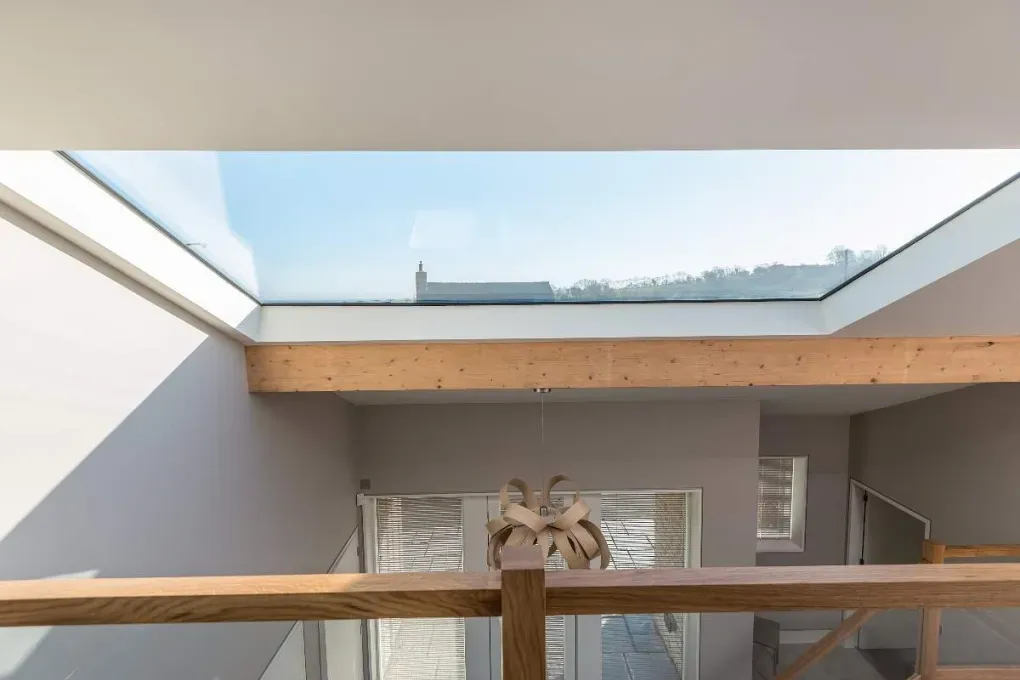 Sleeps 10, Gold Award Winning House, M1 rated, ideal for all generations with downstairs bedroom and wet room