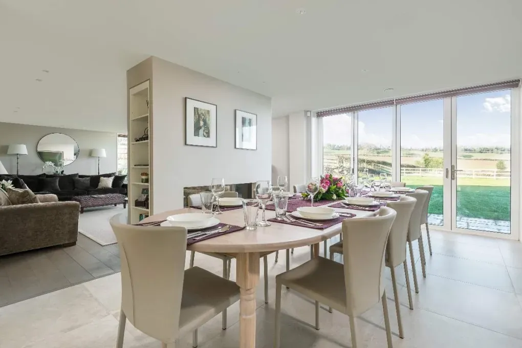 Sleeps 10 Luxury Holiday Rental with downstairs bedroom and bathroom