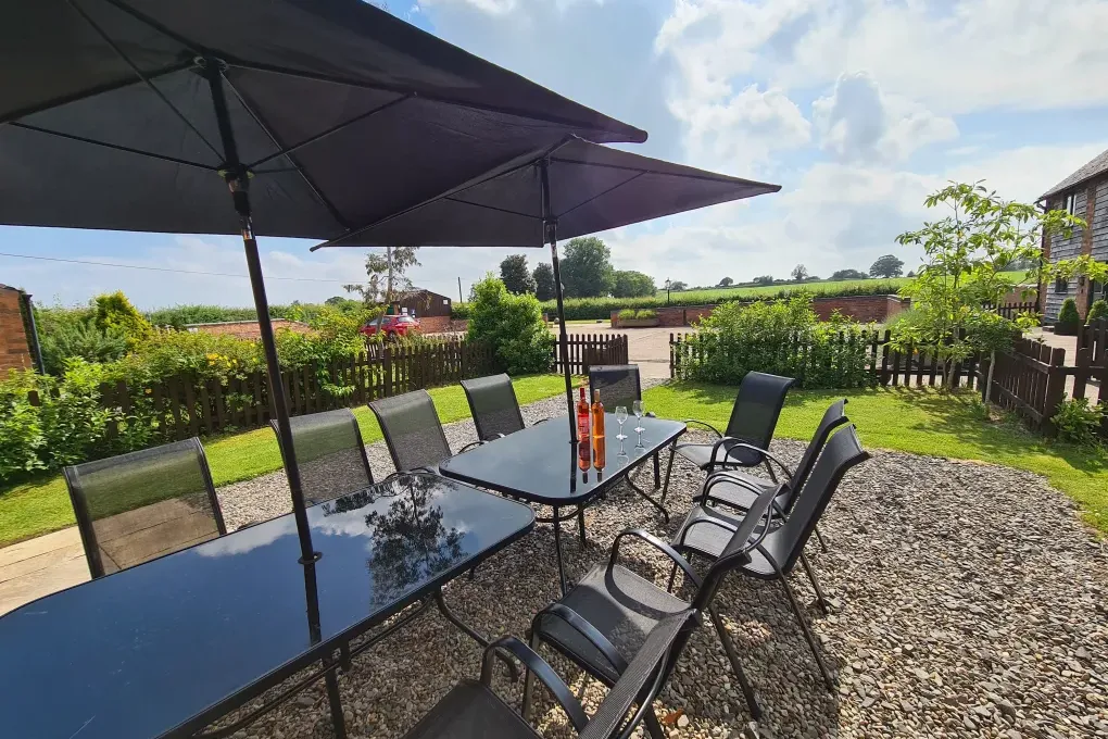 Oliver's Mill- 5 Star Swimming Pool, Toddler Play Area, Sports Area