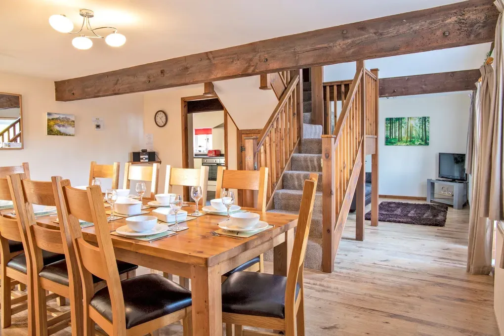 Oliver's Mill with shared Indoor Pool, Sports Court & Play Area