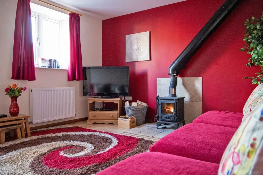 Oliver's Mill with shared Indoor Pool, Sports Court & Play Area