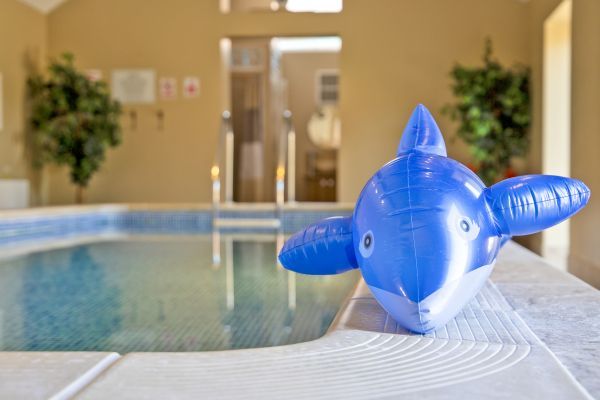 Oliver's Mill with shared Indoor Pool, Sports Court & Play Area