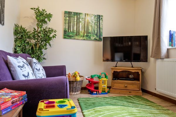 Oliver's Mill with shared Indoor Pool, Sports Court & Play Area