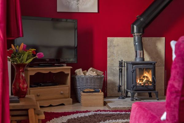 Oliver's Mill with shared Indoor Pool, Sports Court & Play Area