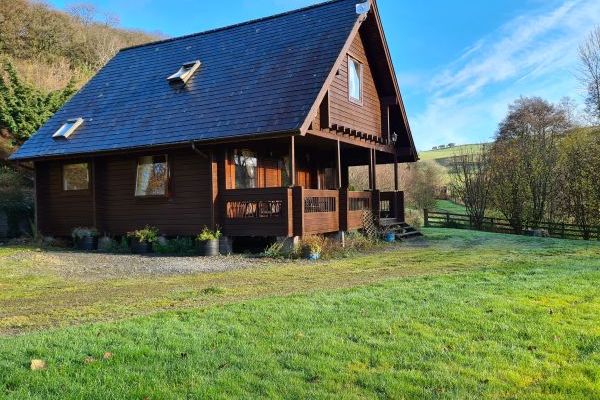 Winter lodge with hot tub