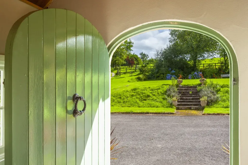 Sleeps 4 Idyllic Farmstay