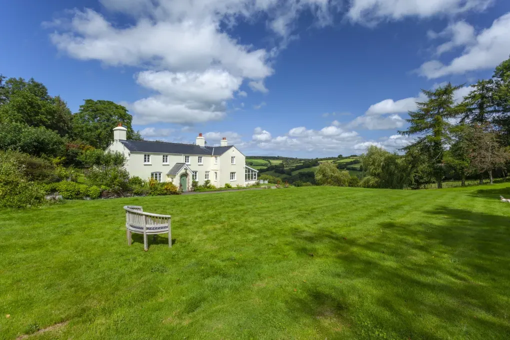 Sleeps 4 Idyllic Farmstay