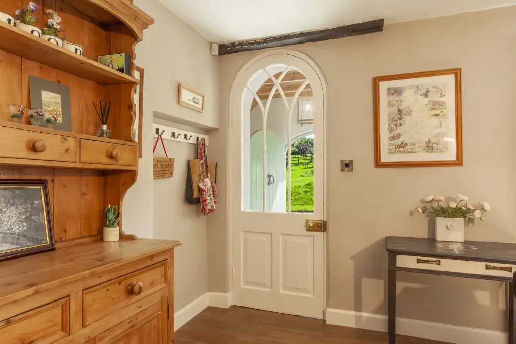 Sleeps 4 Idyllic Farmstay