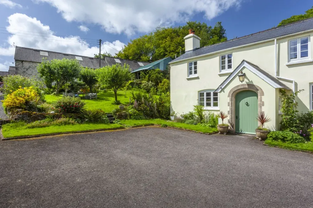Sleeps 4 Idyllic Farmstay