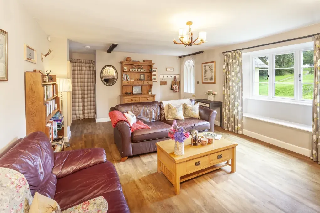 Sleeps 4 Idyllic Farmstay
