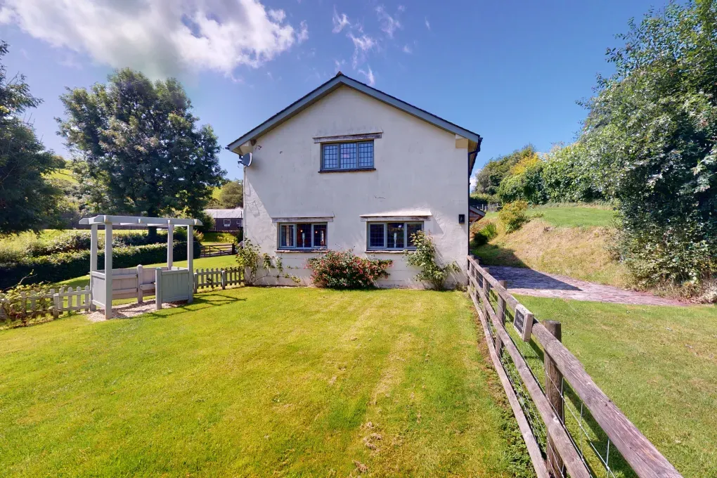 Luxurious Brendon Hills Farmhouse