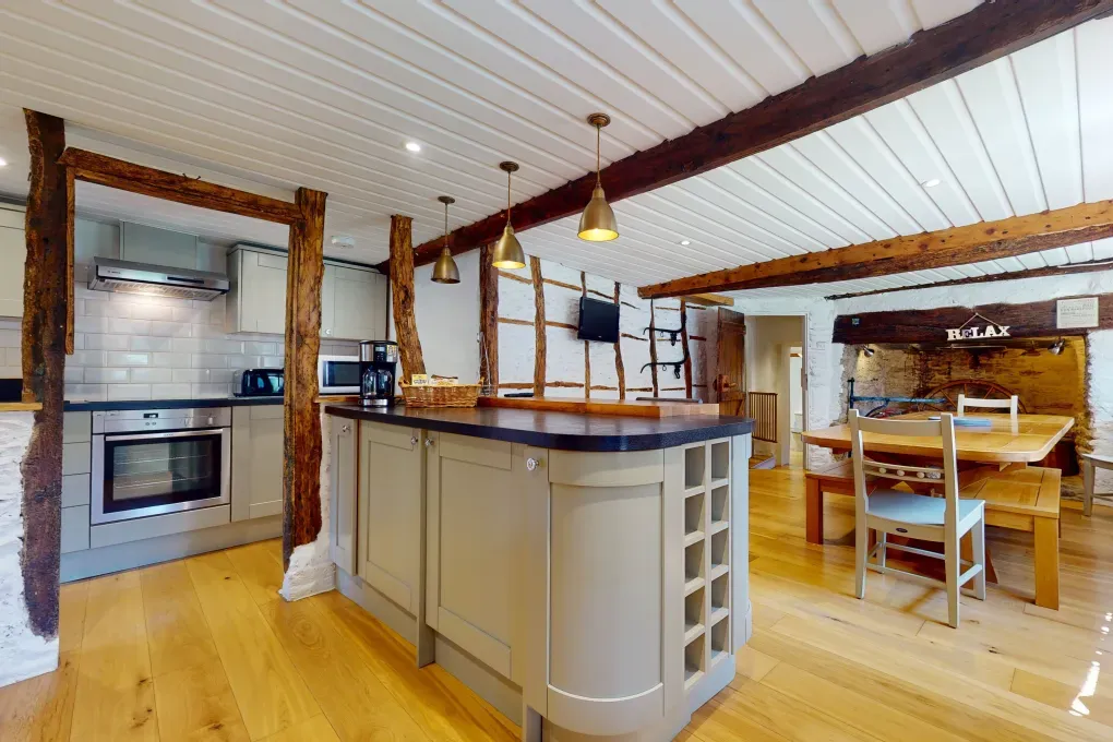 Luxurious Brendon Hills Farmhouse