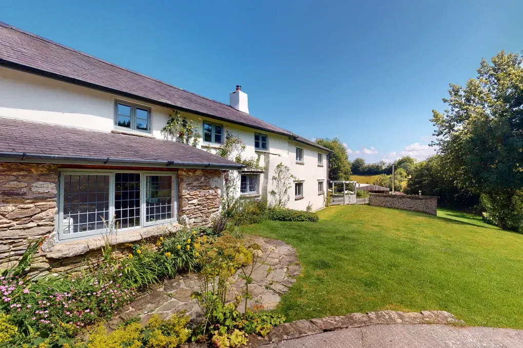 Luxurious Brendon Hills Farmhouse