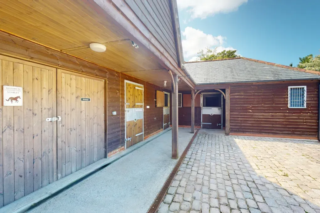 Luxurious Brendon Hills Farmhouse