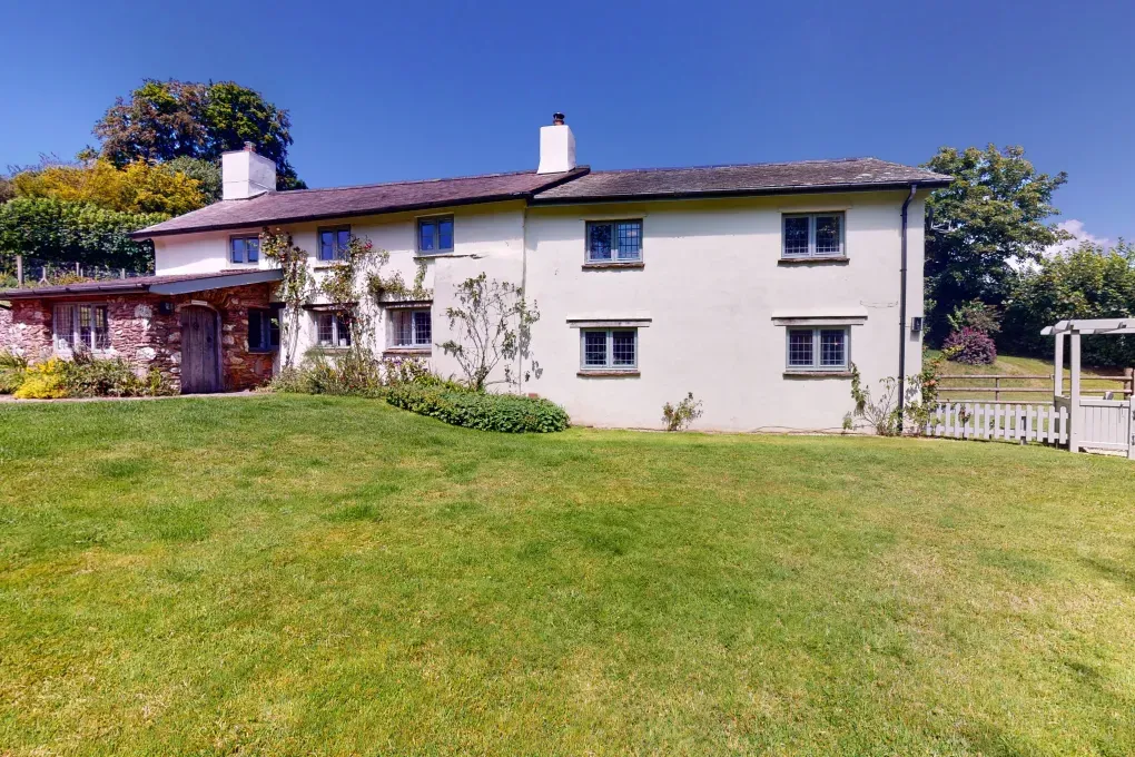 Luxurious Brendon Hills Farmhouse