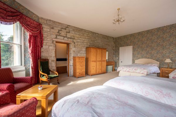 Cholwell Hall