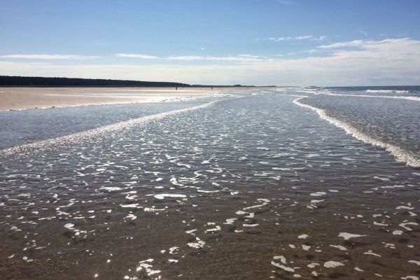 Holme beach - tide in