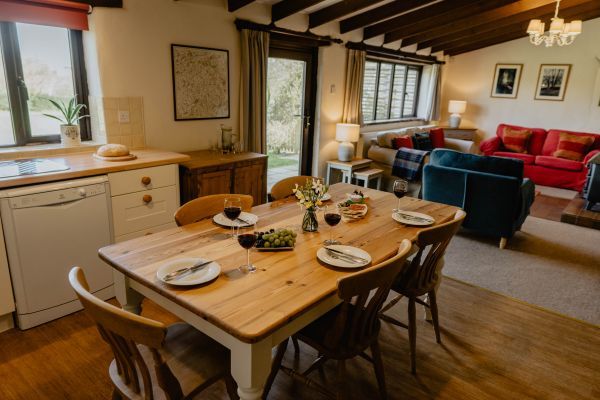 Open plan living in Weathervane Cottage