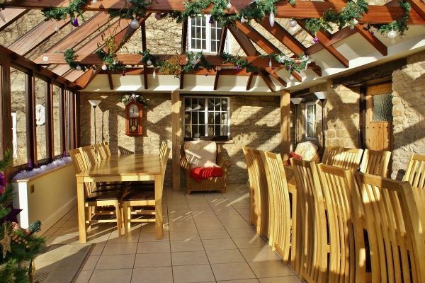 The Cotswold Manor Hall, Exclusive Hot-Tub, Games/Event Barns, 70 acres of Parkland