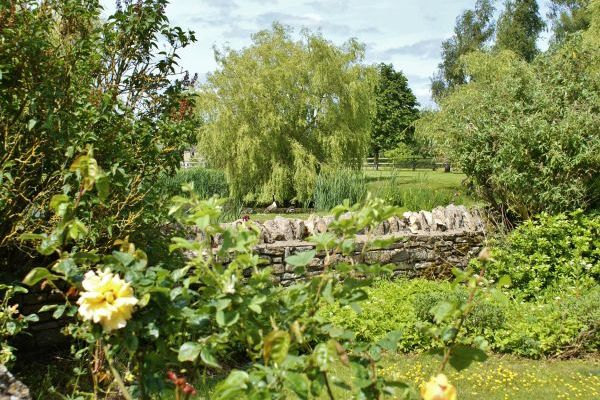 The Cotswold Manor Hall, Exclusive Hot-Tub, Games/Event Barns, 70 acres of Parkland