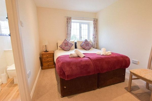 The Cotswold Manor Hall, Exclusive Hot-Tub, Games/Event Barns, 70 acres of Parkland