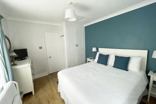 All Seasons Cottage Breaks - Flint Cottage