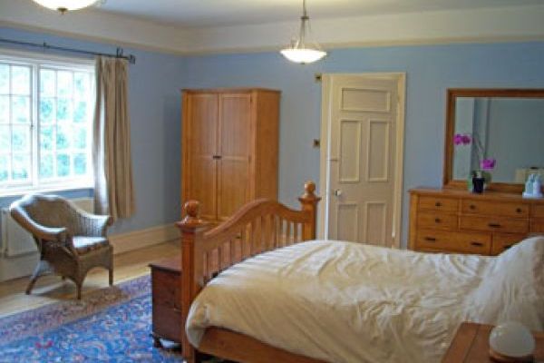 Self-catering country house, sleeps 20