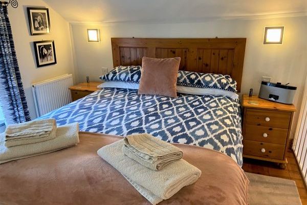 The Owlery, romantic couples' cottage