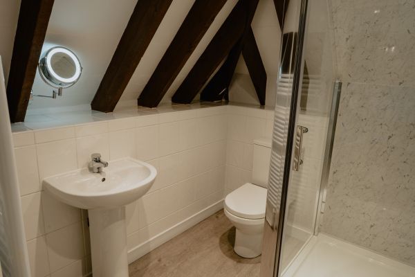 Ensuite shower in Meadow Cottage