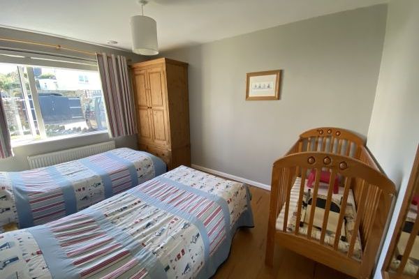 Twin Bedroom with cot
