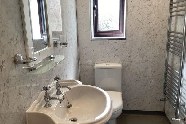 The Haven - Luxury Sheltered Hot Tub & Games Room
