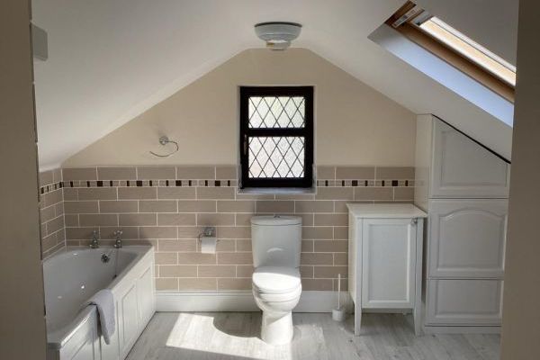 The Haven - Luxury Sheltered Hot Tub & Games Room
