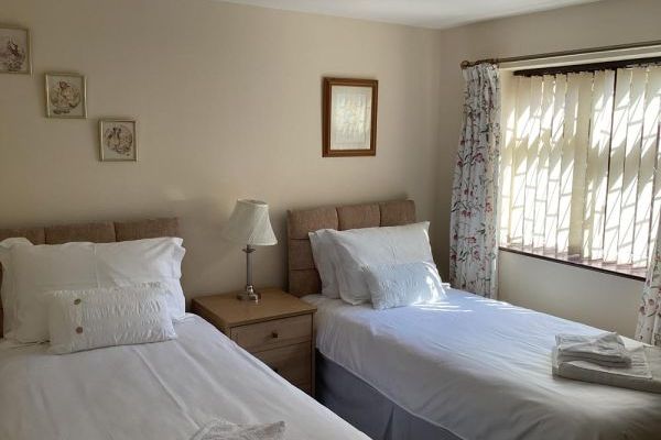 The Haven - Luxury Sheltered Hot Tub & Games Room