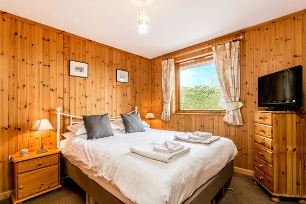 Holly Lodge