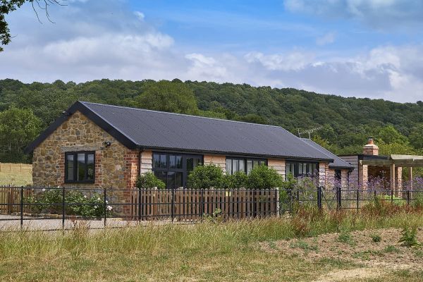 Field Barn sleeps 2, with a private Steam Room and AirCon!