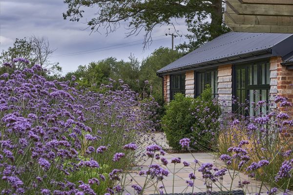 Field Barn sleeps 2, with a private Steam Room and AirCon!