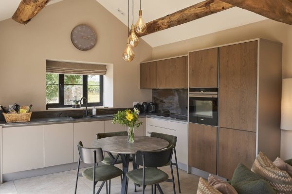 Field Barn sleeps 2, with a private Steam Room and AirCon!