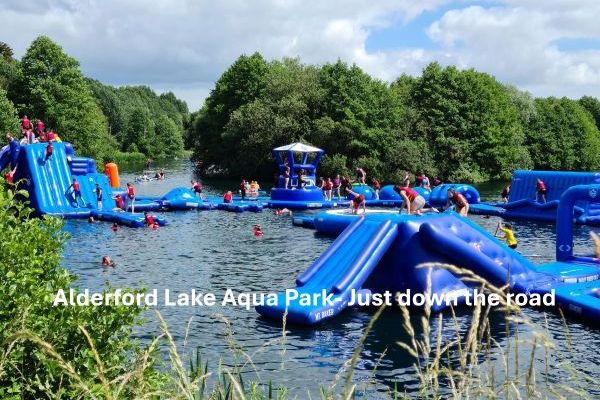 Buttercups & Hayloft Sleeps & Dines 16 with Pool, Sports Court & Play Area